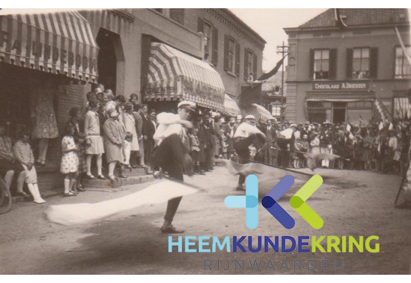 1930-0645 (2)